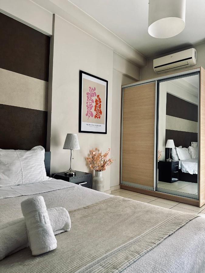 Mc Queen Rooms & Apartments Athens Exterior photo