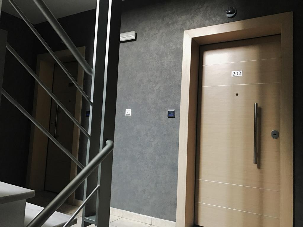 Mc Queen Rooms & Apartments Athens Exterior photo